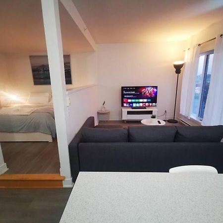 Apartamento Lovely Studio In Longueuil, Near Downtown Montreal Exterior foto
